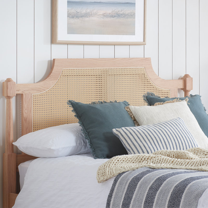 Chrishun Bed, Kingsize (5')