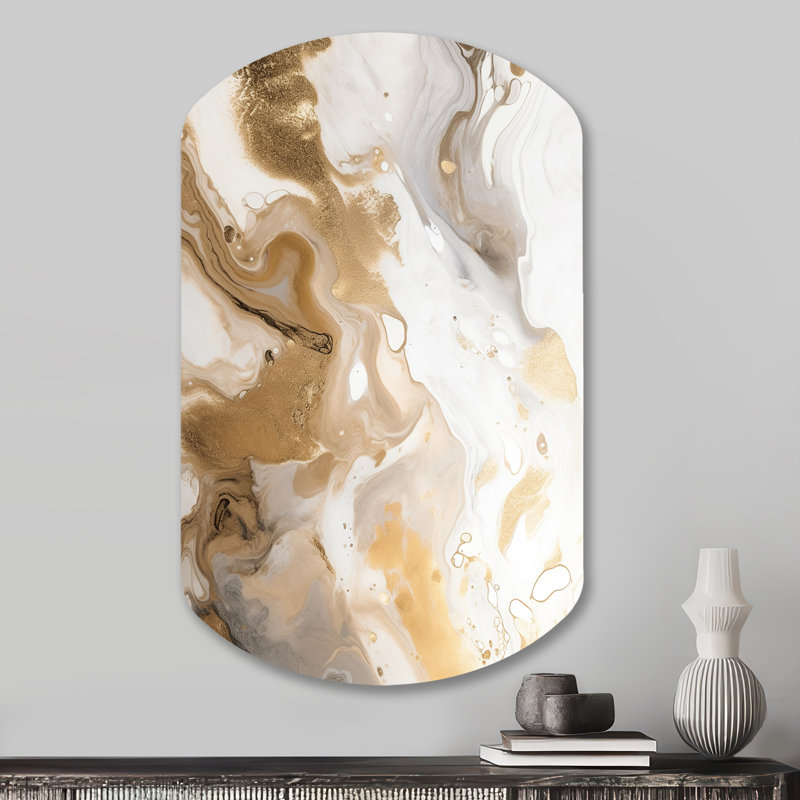 Or et gris A Marble Effect IV - Art mural asymétrique en forme de cylindre de marbre abstrait, H 31 po x l 19 po x P 1 po