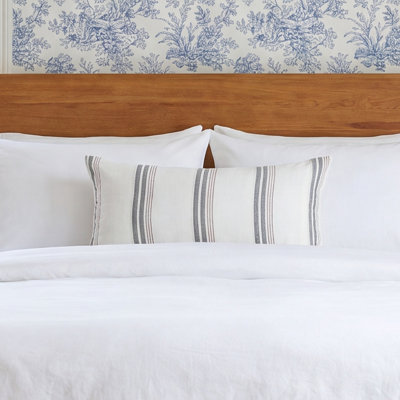 Arnelle Bedding
