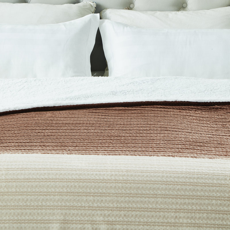 Jeté de flanelle inversé Ombre Jacqaurd 60 po x 70 po, Brun