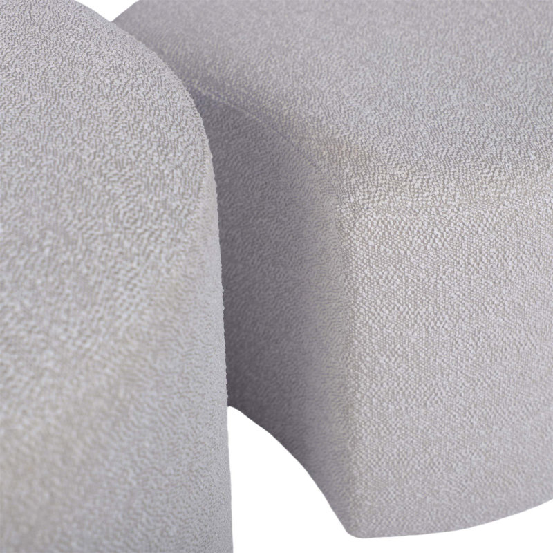 Ensemble de tables gigognes polyvalentes et polyvalentes