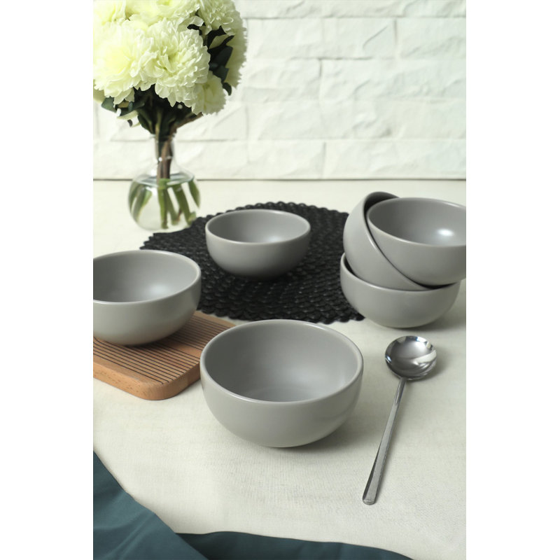Latitude Run Antaniya Salad Bowl, Matte Grey