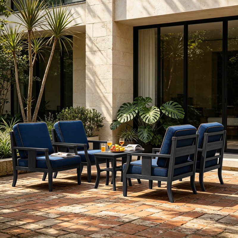 Ensemble de conversation d'extérieur en teck pour quatre personnes avec coussin et deux tables d'appoint, Marine, Noir