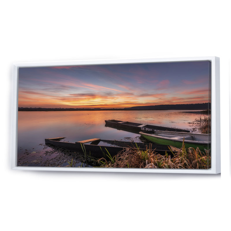 Sunrise Lake - Photographie sur toile, Cadre blanc, H 24 po x l 36 po x P 1 po