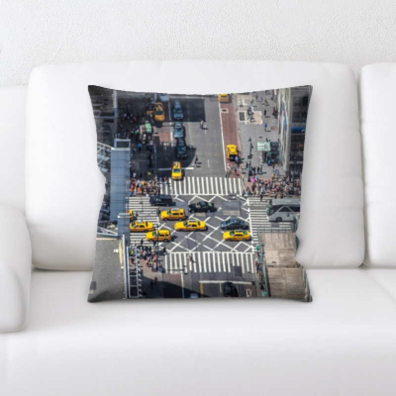 Coussin de ville of new york Febe