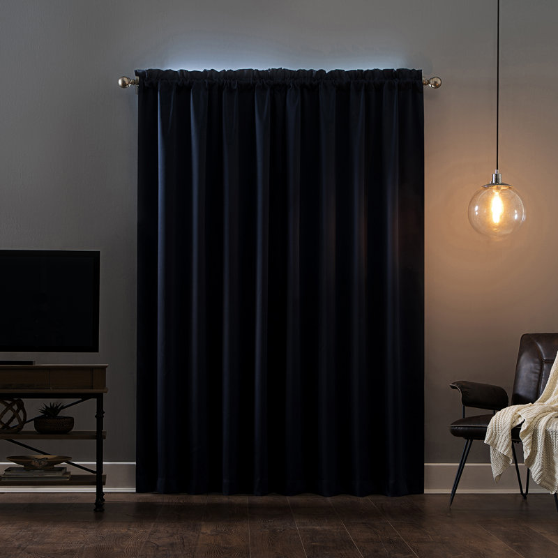Panneau de rideau 100 % occultant avec passe-tringle de qualité cinéma Oslo Sun Zero, l 52 po x L 84 po, Bleu marine