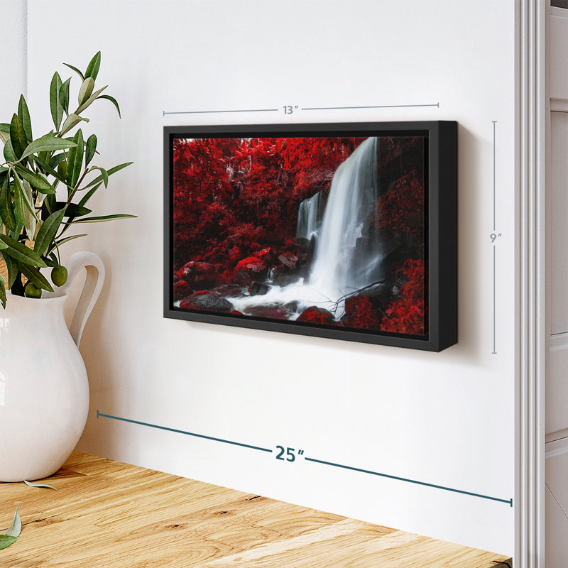 «Red Autumn Waterfall», reproduction sur toile, H 13 po x l 9 po