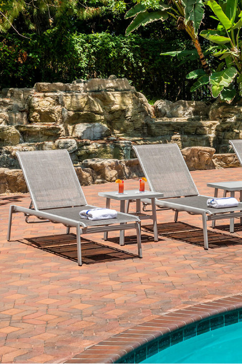 Outdoor Lounge Chairs