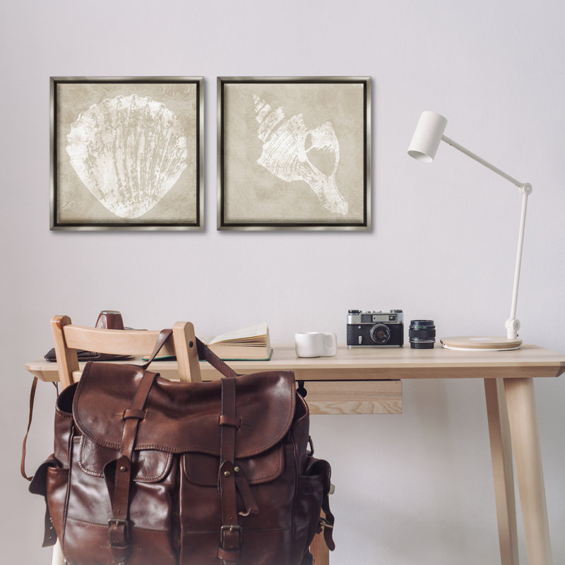  «Rustic Abstract Seashells», ensemble de 2 toiles flottantes encadrées par Carol Robinson, Cadre flottant gris lustré