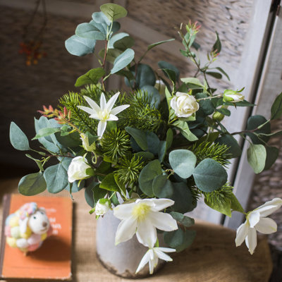 Arrangement floral clematis de bouquet artificiel