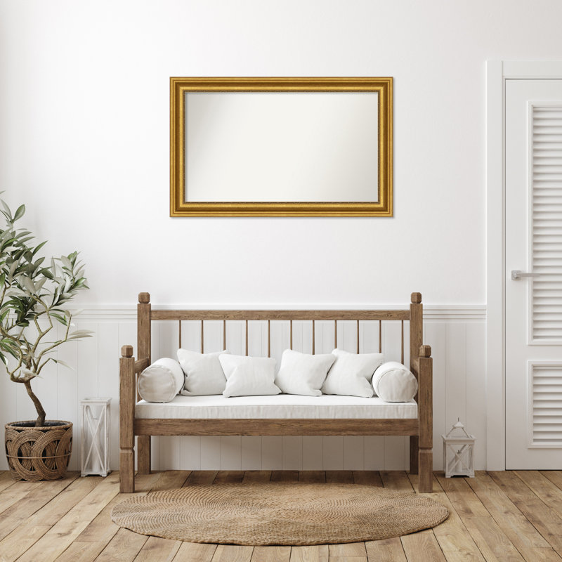 Miroir de salle de bain Jashawna, 28,75 po x 45,75 po, Doré