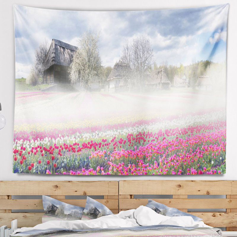 Tapisserie du terrain de tulipes pirogovo Landscape, H 32 po x l 39 po