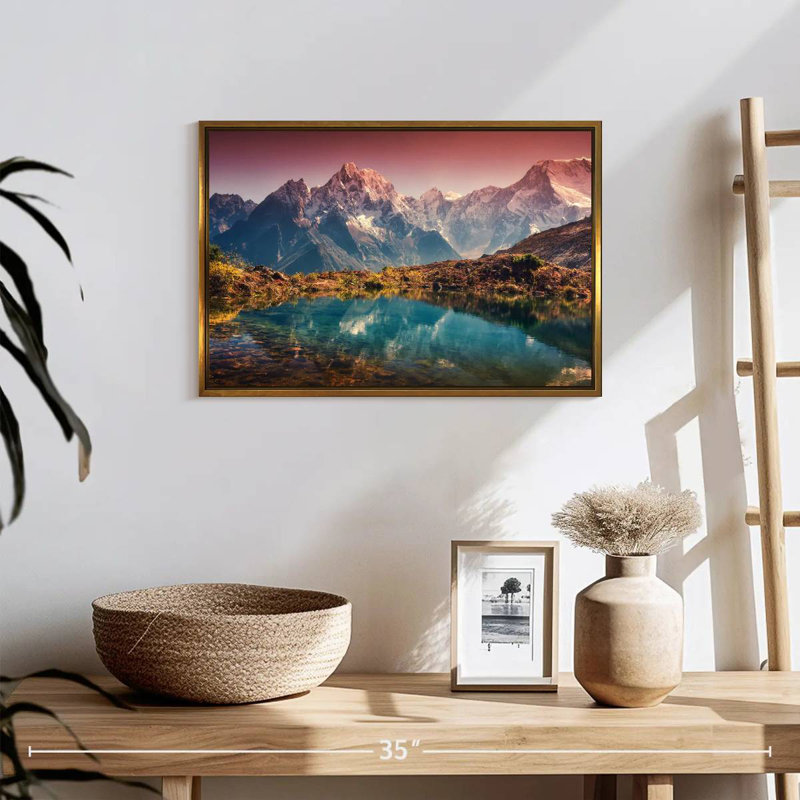 Himalaya à couper le souffle, 19 po x 13 po, Cadre flottant doré