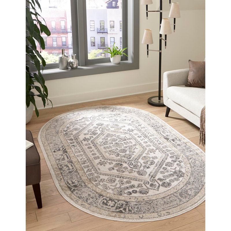 Edson Oriental Indoor Rug, Oval 4' x 6'