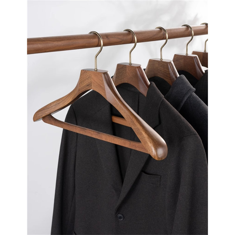 Cintre en bois massif Gentleman's Choice, 5