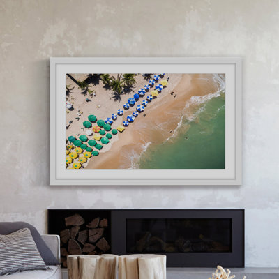 «Beach Umbrellas» par Marmont Hill