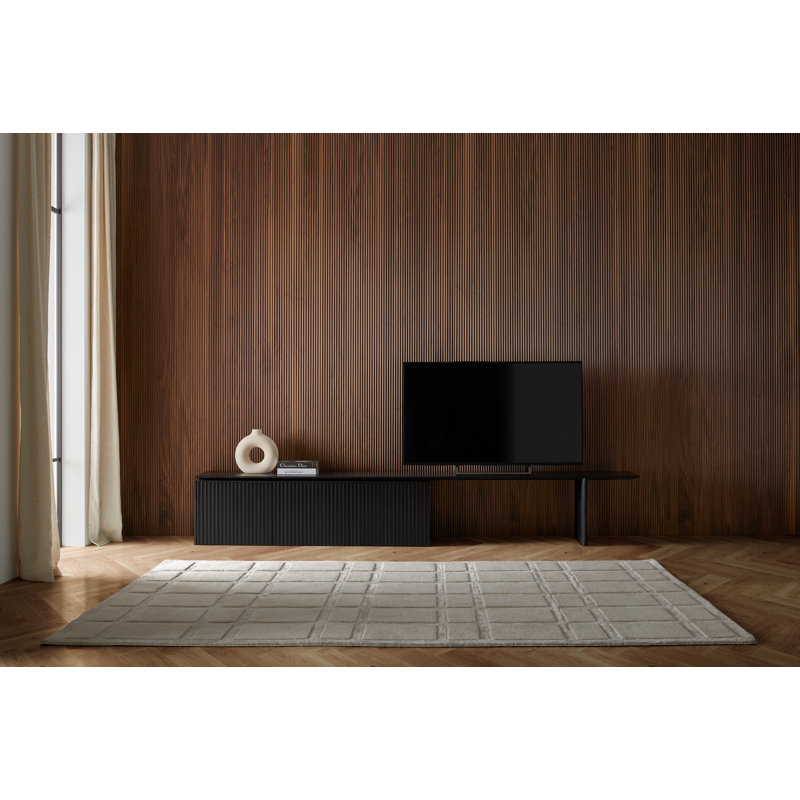 Area Rug in Beige, Rectangle 6'5" x 10'