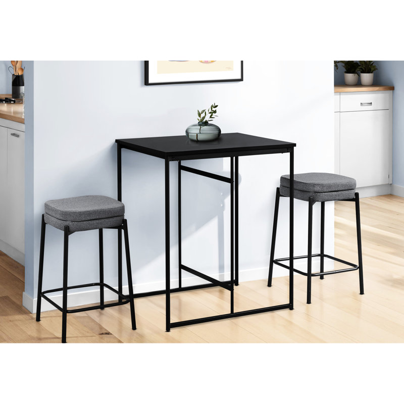 De 2 comptoirs contemporains sans dossier à hauteur de comptoir en tissu gris avec des pieds en métal noir pour la cuisine, des salles à manger modernes avec repose-pieds pratique