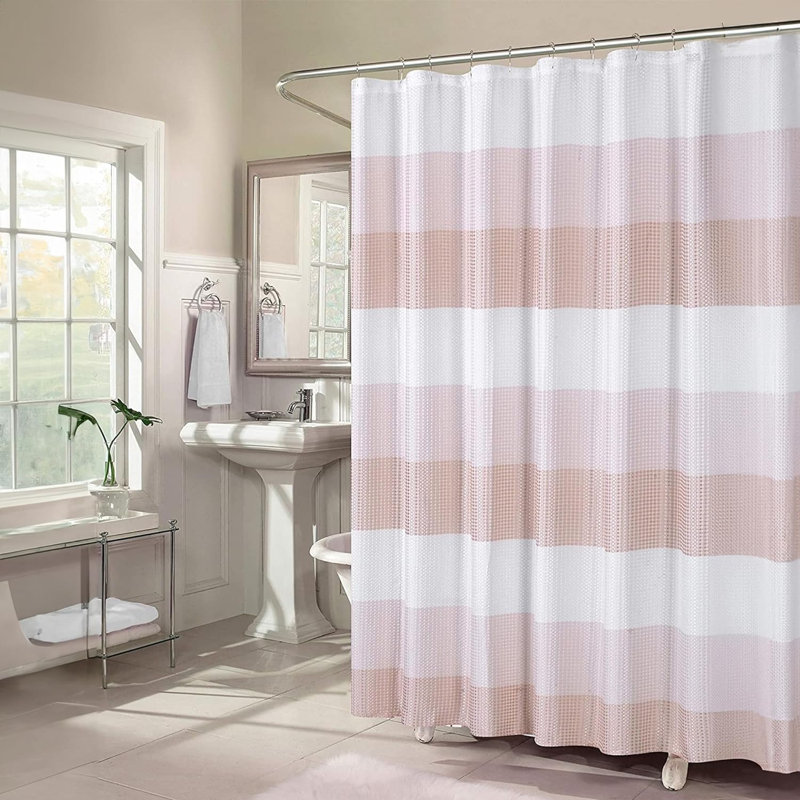 Rideau de douche tissé gaufré 70 po x 72 po, Rougir