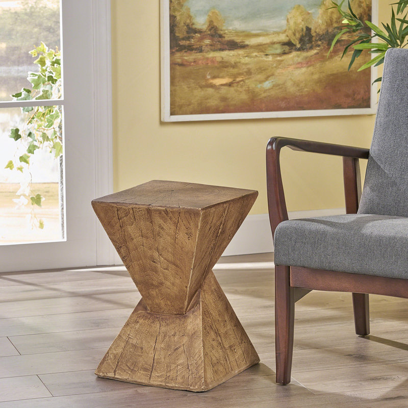 Table d'appoint, Brun