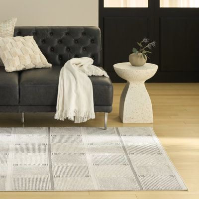 Alisah Geometric Machine Made Area Rug