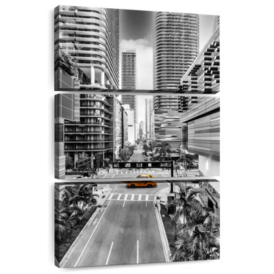 Sirci Sunshine Cab Miami Downtown