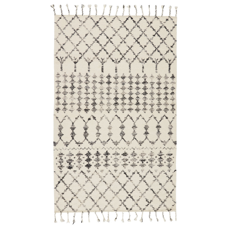 Esposito Geometric Area Rug in Ivory/Black, Rectangle 5' x 8'