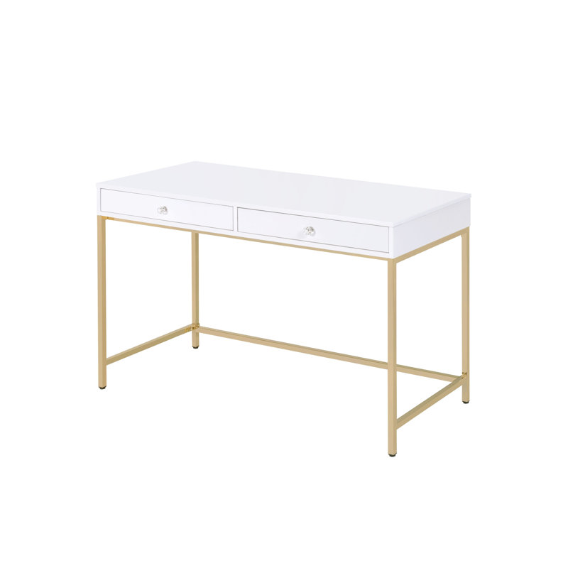 Bureau blanc laqué lustré avec 2 tiroirs et pattes dorés, plateau d'écriture au design élégant