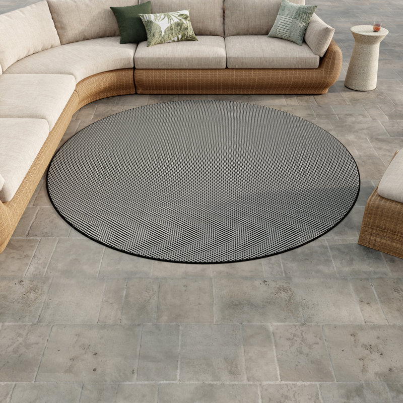  Courtyard 5' x Round Black White Modern Rug, Round 5'