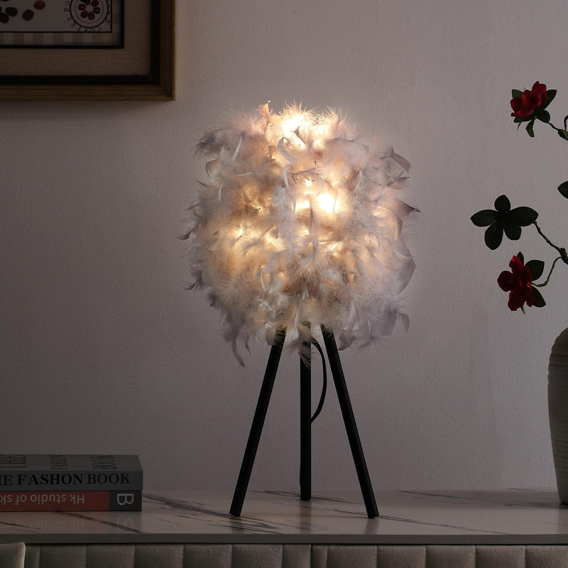 Lampe de table moderne en métal 20,5 po à abat-jour plume gris doux, Gris