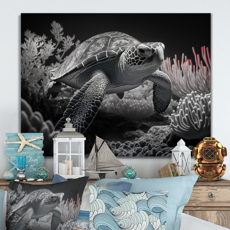 «Black and White Deep Sea Turtle», reproduction sur toile, H 12 po x l 20 po x P 1 po, Toile tendue