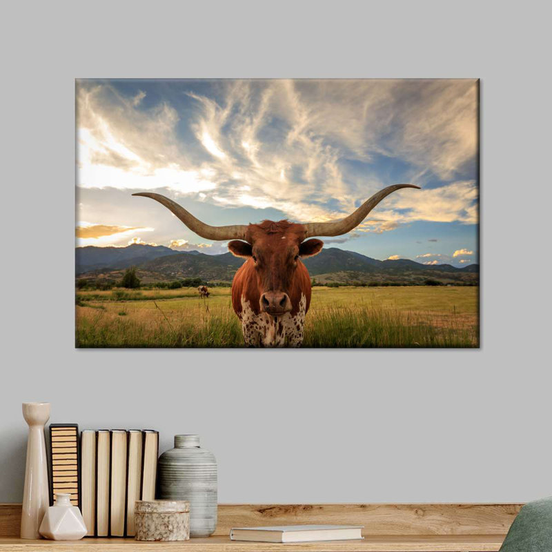 «Mighty Longhorn», reproduction sur toile, H 26 po x l 39 po x P 1,25 po