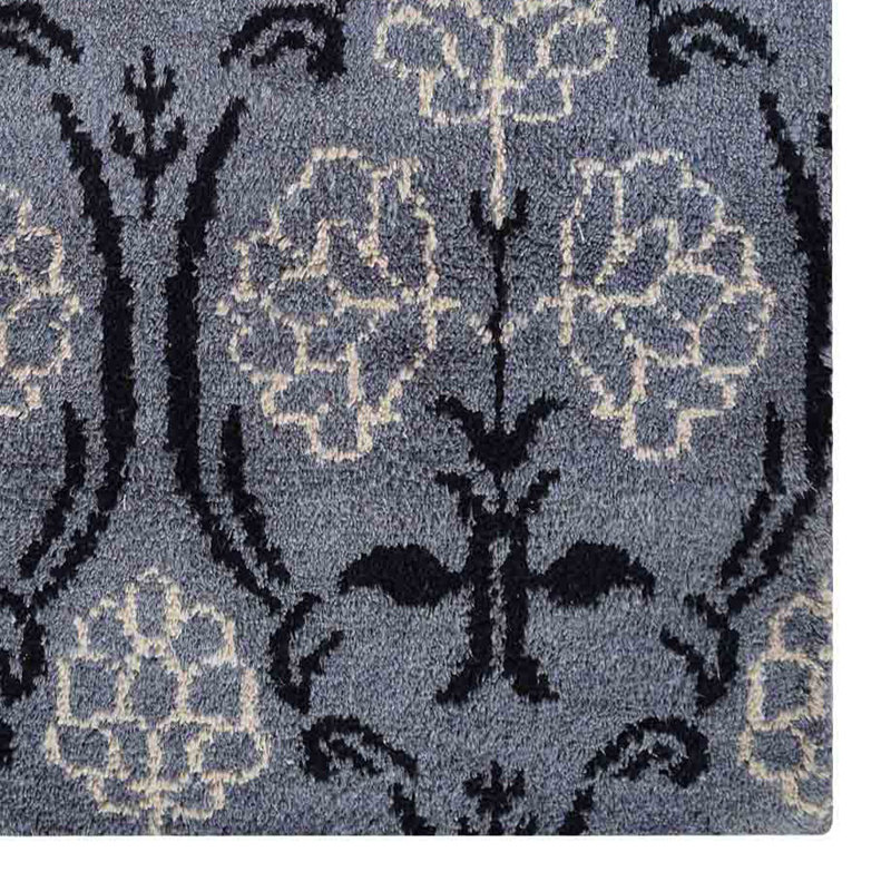 Tapis d'intérieur rectangulaire en soie gris et noir noué à la main à motif floral, Rectangulaire 3 pi x 5 pi