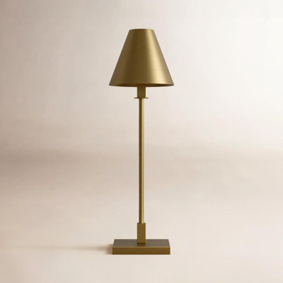 Svana Metal Buffet Lamp