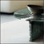 Table basse en marbre naturel, petite table de salon avec surface polie, pierre véritable et durable, 70 x 32 cm-1505051017