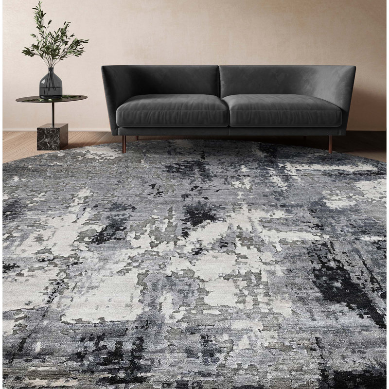 Abstract Area Rug in Silver/Charcoal/Gray