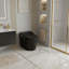 Toilette moderne sans réservoir avec bidet intégré, avec chasse d'eau automatique, ouverture / fermeture automatique du couvercle, siège chauffant, lavage et séchage à l'eau chaude, et fonction de protection en mousse, en noir et blanc mat.-124208954