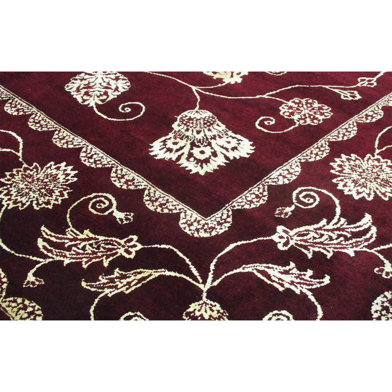 Tapis rouge et or de haute qualité noué à la main