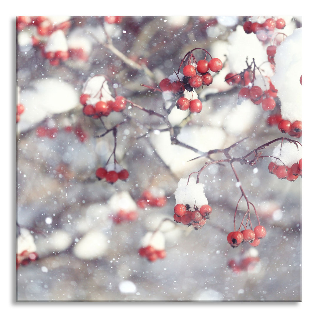 Glasbild Vogelbeeren mit Schnee bedeckt