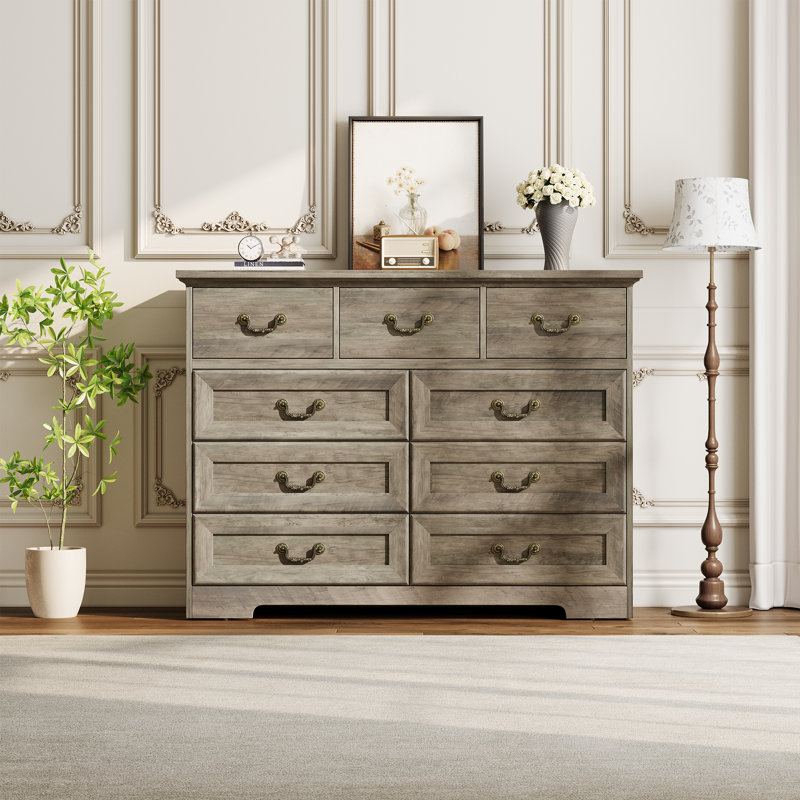 Commode 9 tiroirs pour chambre à coucher, commode de 47 po en bois rétro avec texture naturelle et poignées florales dorées rétro