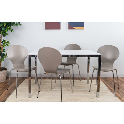 Ensemble repas pour 4 personnes Southport