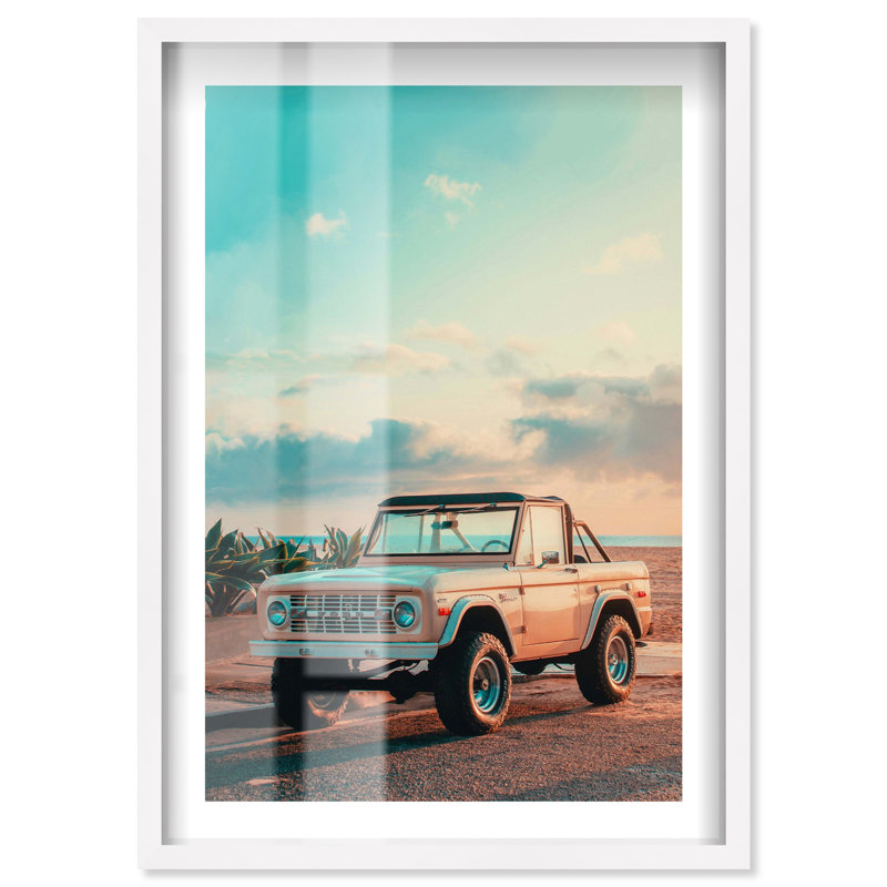 «Parked at Sunset», reproduction d'art rétro par Notoriart, H 25 po x l 17 po, Blanc