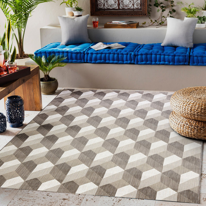 Trumansburg Geometric Indoor / Outdoor Area Rug, Rectangle 120 x 170cm