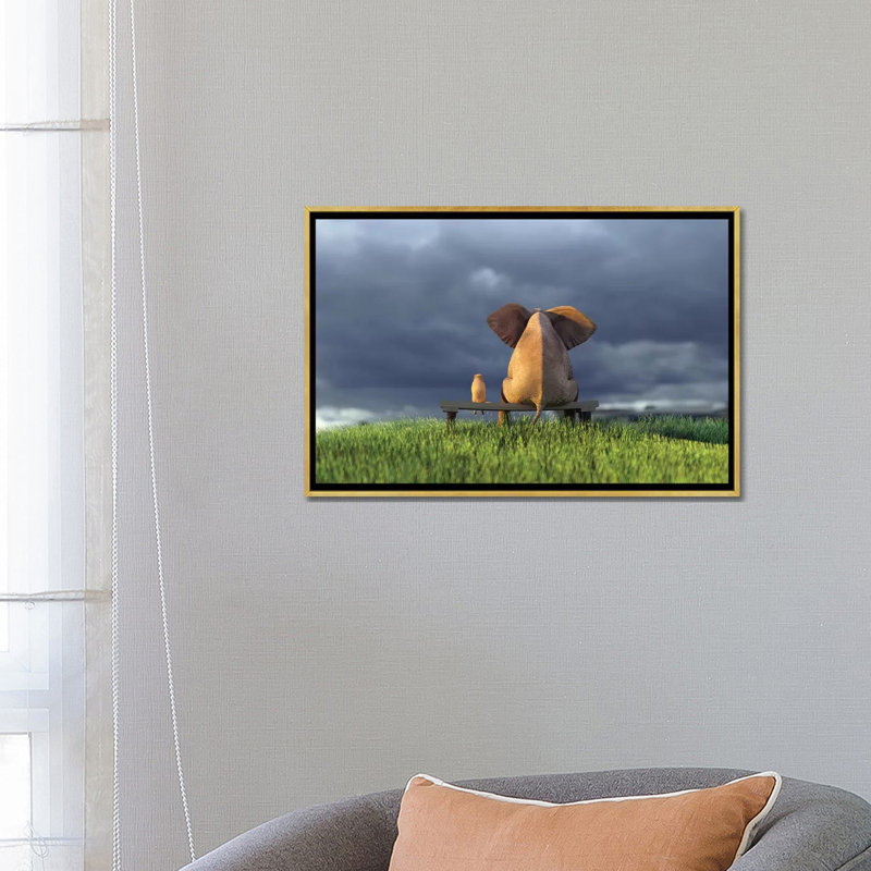 « Elephant and Dog sit on Green Grass Field » par Mike Kiev, reproduction d’art, H 18 po x l 26 po x P 1,5 po, Aucun mat