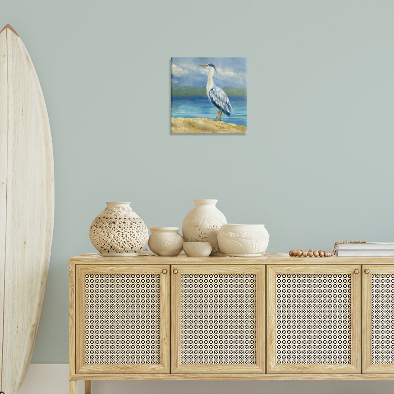 «Heron on Cloudy Beach» par Lanie Loreth, H 17 po x l 17 po