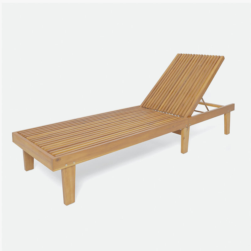 CHAISE LOUNGE