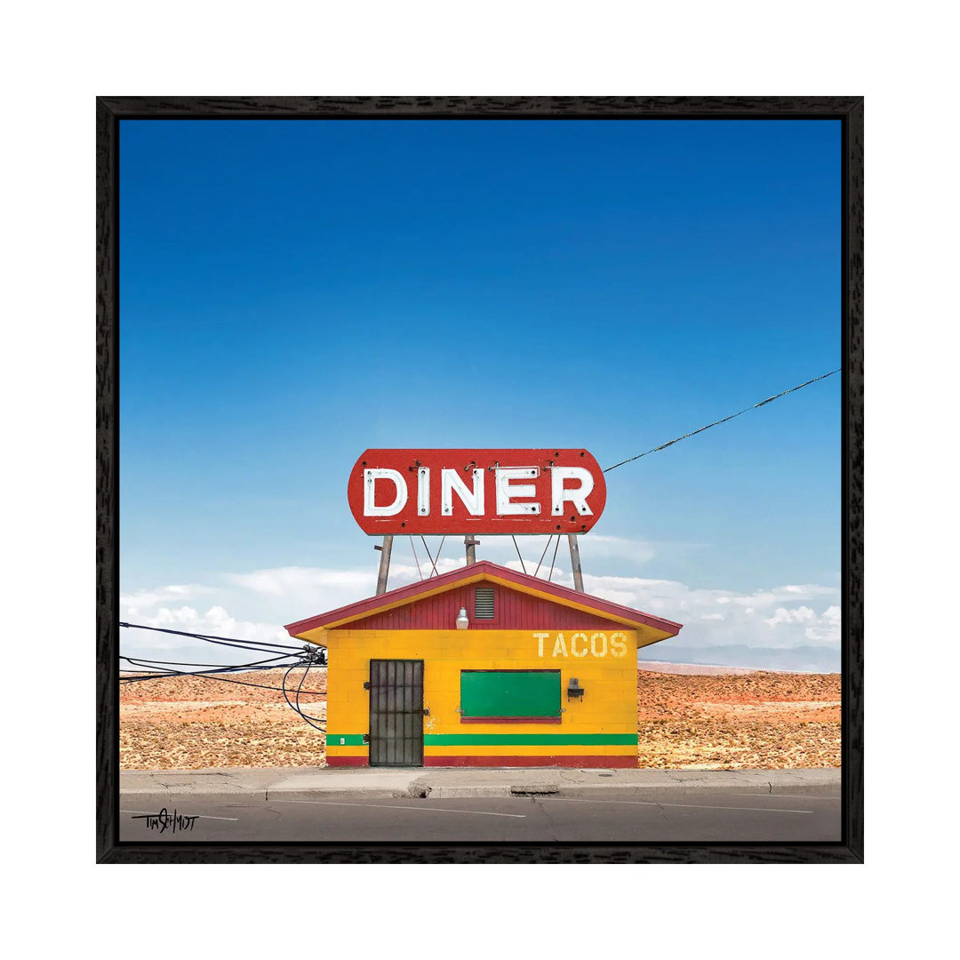 Main Street Diner von Tim Schmidt - Galerie-verpackte Leinwand Giclée auf Leinwand