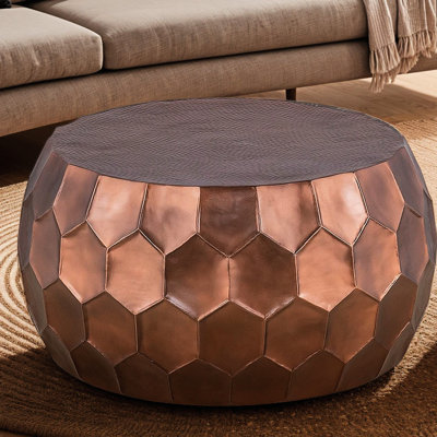 Table basse ronde de 32 po, aluminium, base diamant brillant, finition cuivre antique, travail du métal martelé à la main, travail en aluminium de l'entretien compliqué, amplement d'espace pour les essentiels