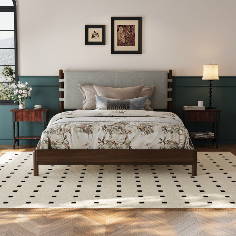 Cadre de lit plateforme en bois d'hévéa avec tête de lit Roomfitter, Gris clair / noyer, Grand lit