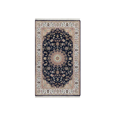 Tapis bleu caviar 2 pi 8 po x 4 pi 2 po, 250 KPSI, tapis Nain avec motif de médaillon de fleurs, noué à la main, laine et soie